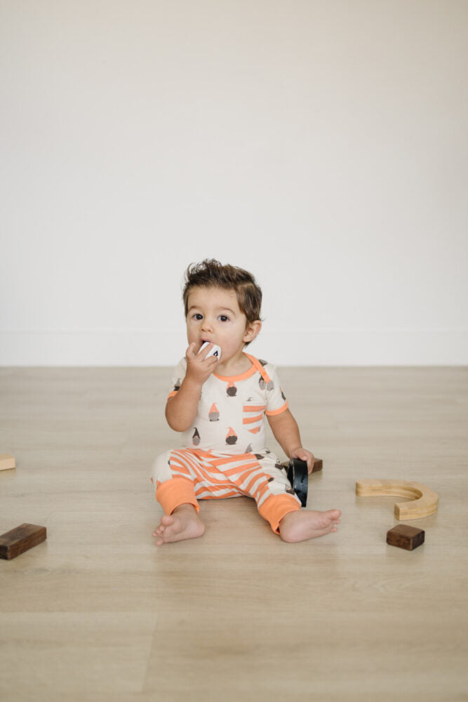 GOTS Certified Organic Cotton Short Sleeve Bodysuit - Gnome