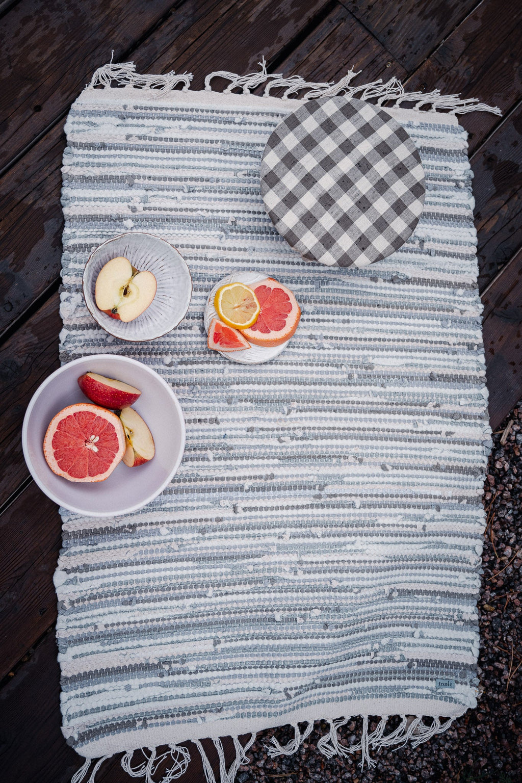 nimol handwoven rug with ties - black and white tones