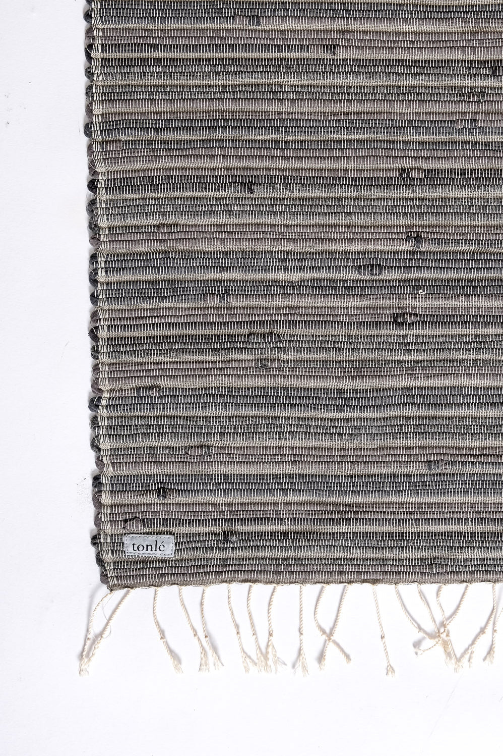 nisai handwoven scarf