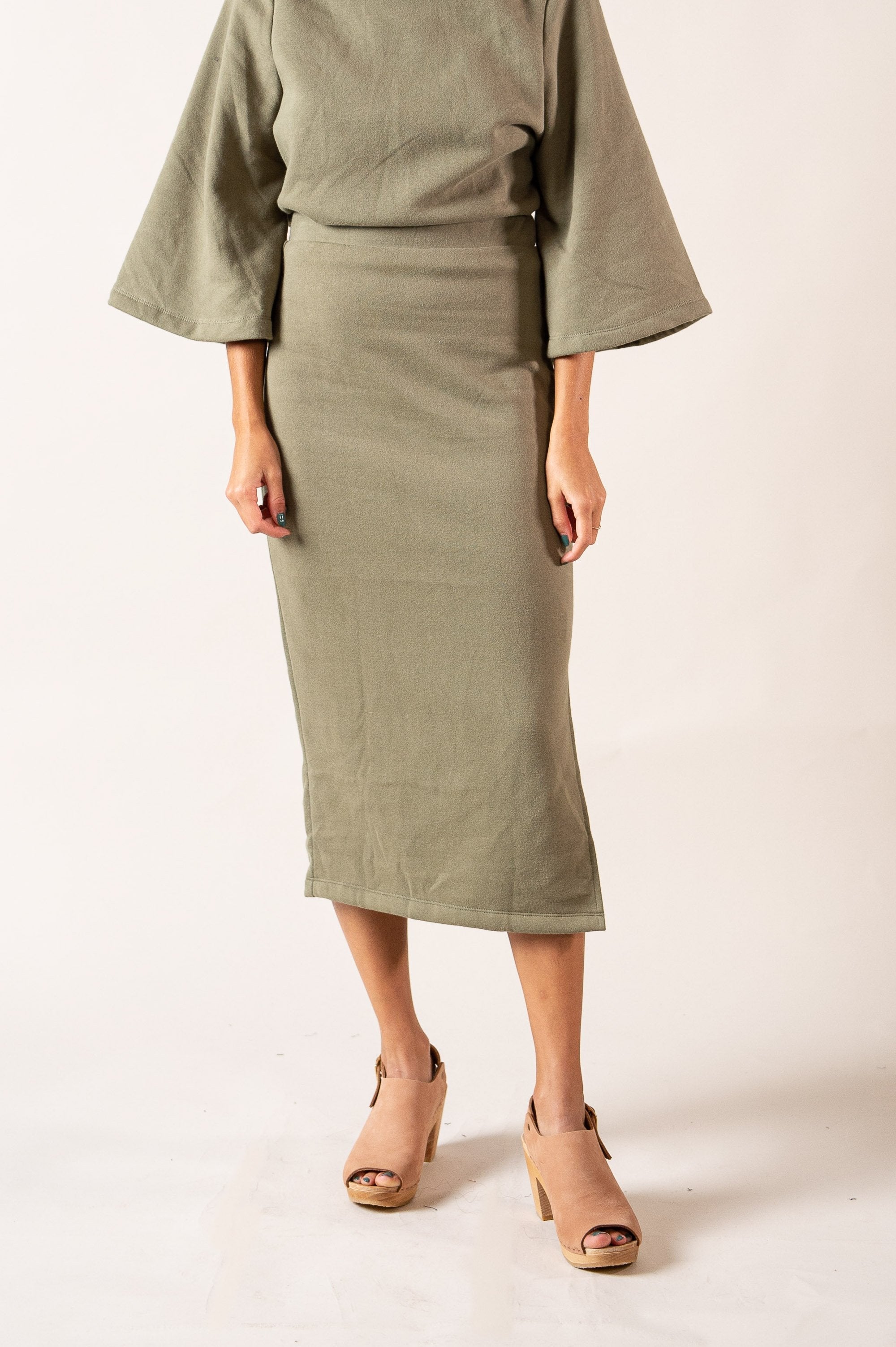 The Jorani skirt can be styled with our Jorani sweatshirt for a head-to-toe comfy chic look.