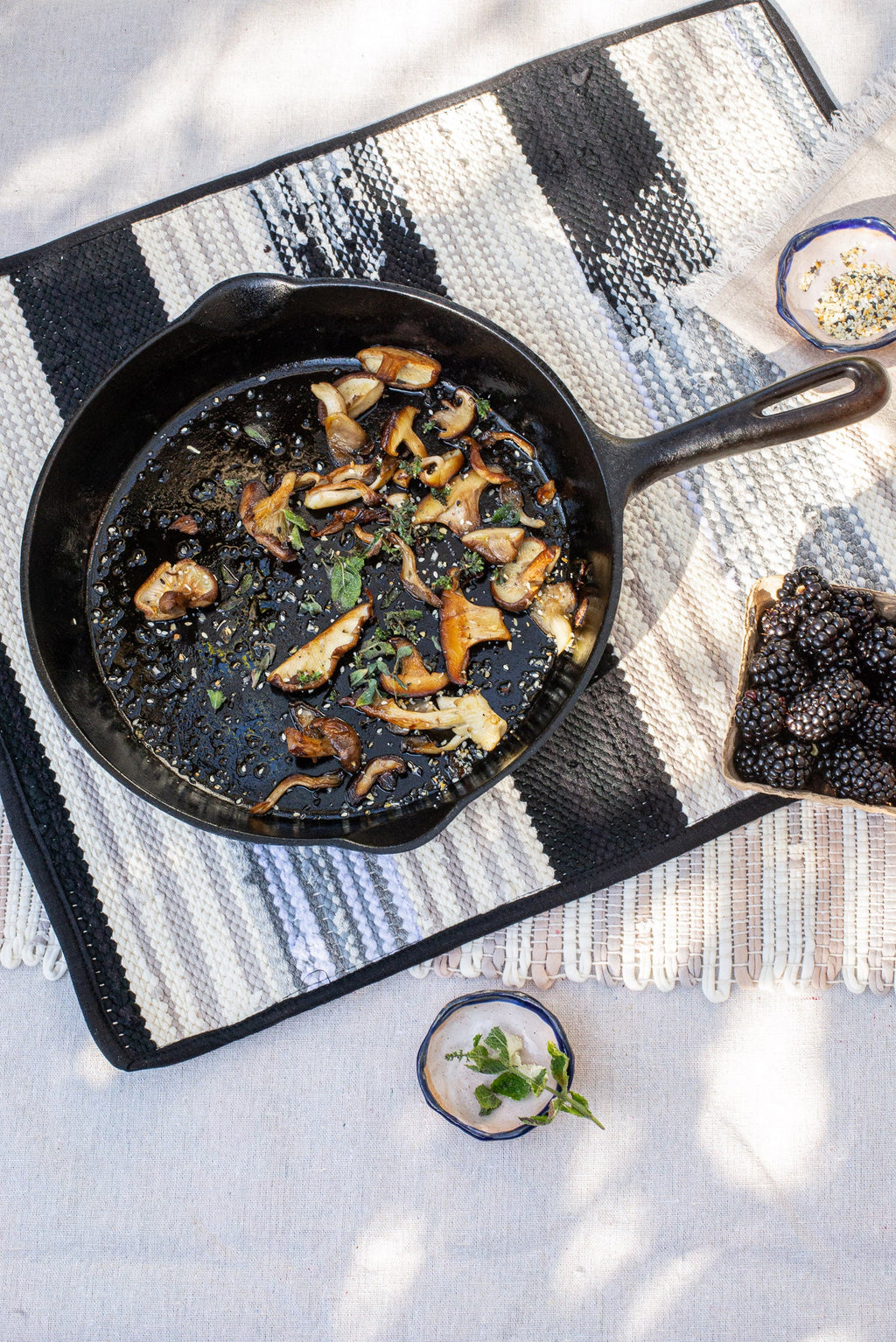 kandal handwoven placemats - blended stripes - 11x16" - set of 4